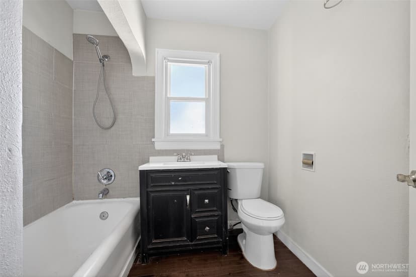 Property photo for 110 Lincoln Avenue, Kent photo 13