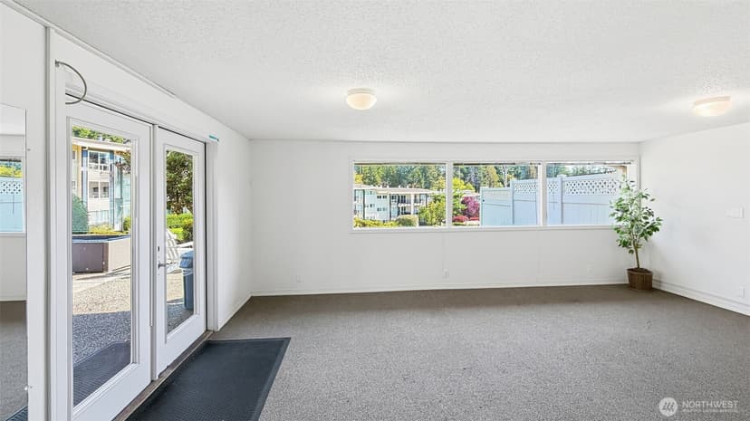 Property photo for 12701 NE 9th Place #D306, Bellevue photo 30