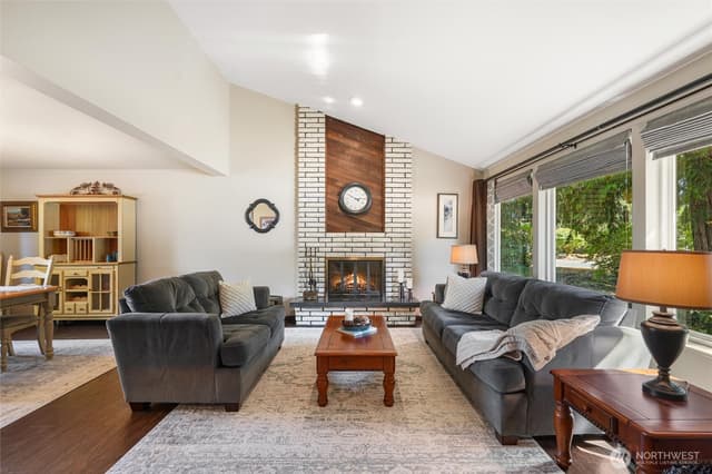 Property photo for 15020 SE 145th Place, Renton photo 3