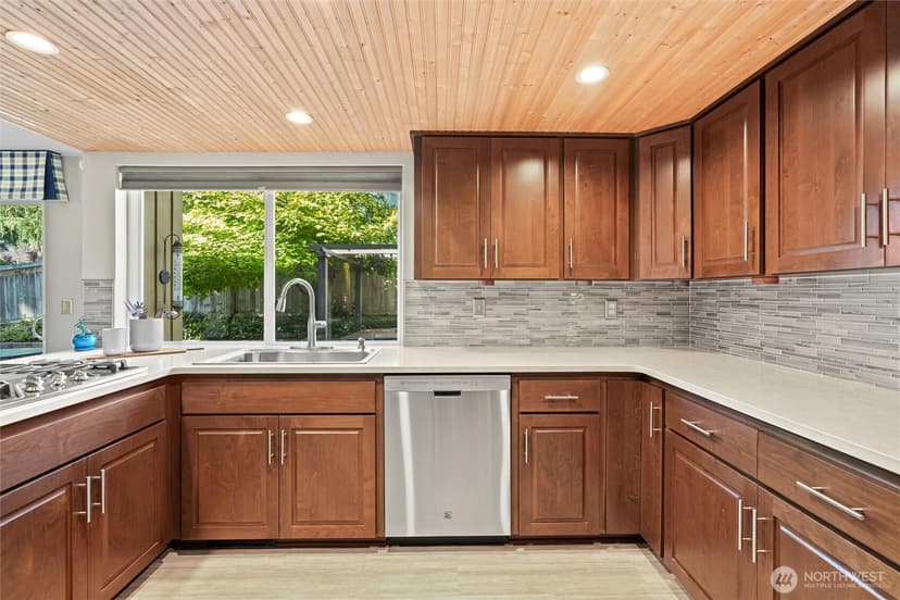 Property photo for 15020 SE 145th Place, Renton photo 6