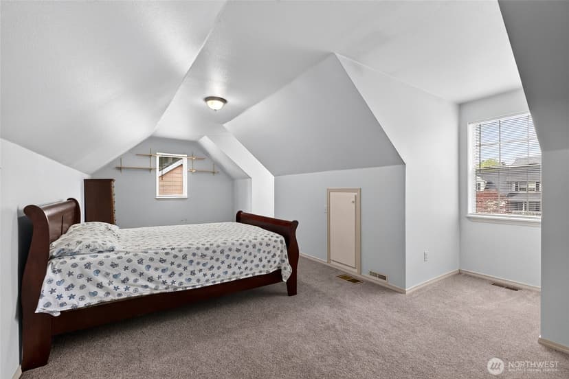 Property photo for 10021 SE 245th Place, Kent photo 28