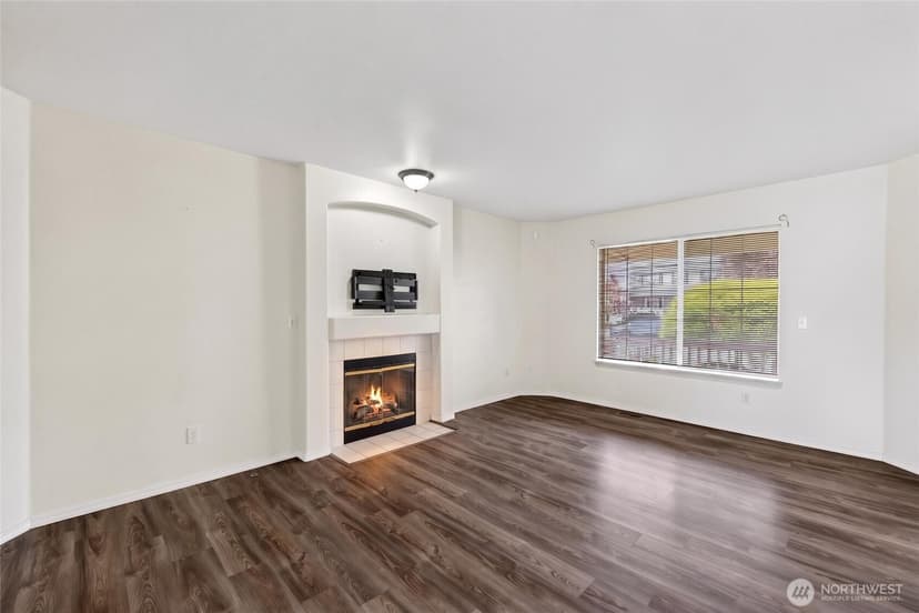 Property photo for 10021 SE 245th Place, Kent photo 7