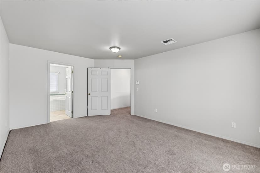 Property photo for 10021 SE 245th Place, Kent photo 19