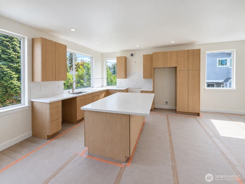 Property photo for 8316 28th Avenue NW, Seattle photo 4