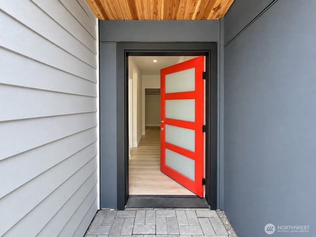 Property photo for 8316 28th Avenue NW, Seattle photo 3