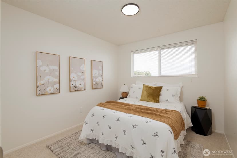 Property photo for 5815 Frances Avenue NE, Tacoma photo 19
