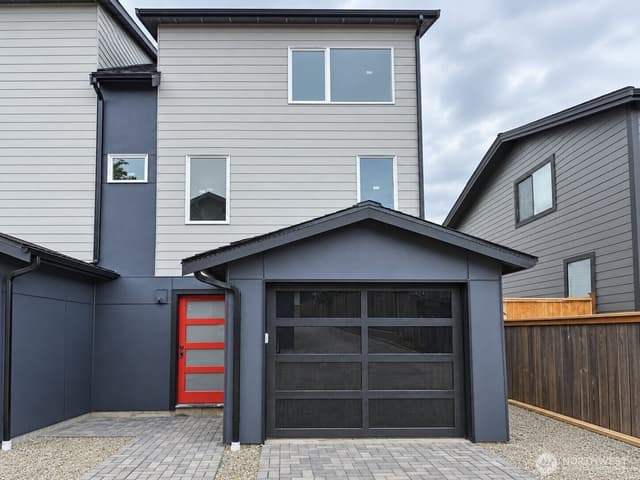 Property photo for 8316 B 28th Avenue NW, Seattle photo 2