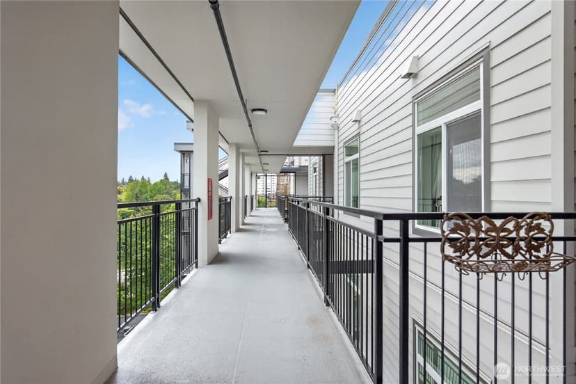 Property photo for 320 E 32nd Street #505, Tacoma photo 4