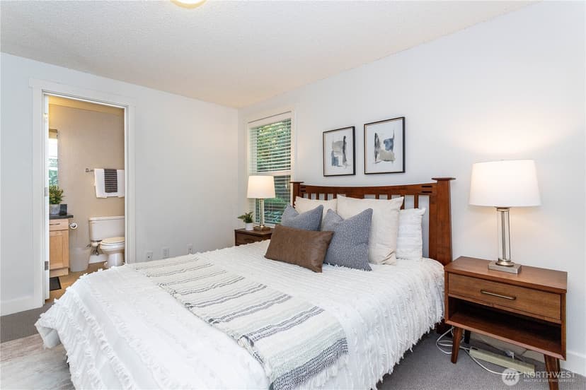 Property photo for 15246 SE 43rd Court #G301, Bellevue photo 14
