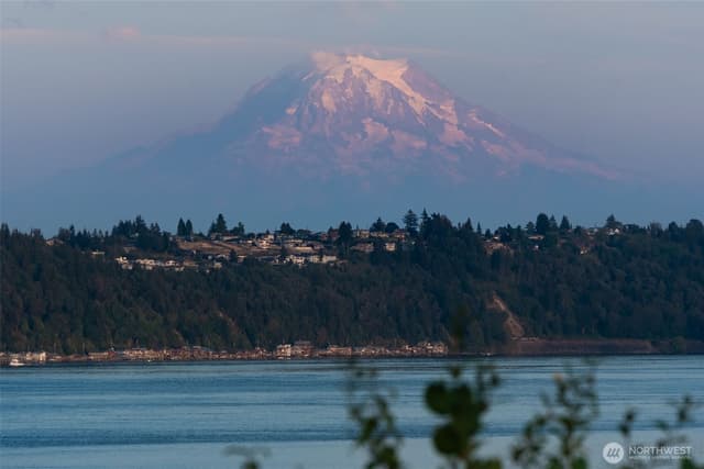 Property photo for 6729 Cascade Avenue, Gig Harbor