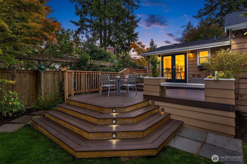 Property photo for 6818 49th Avenue NE, Seattle photo 38