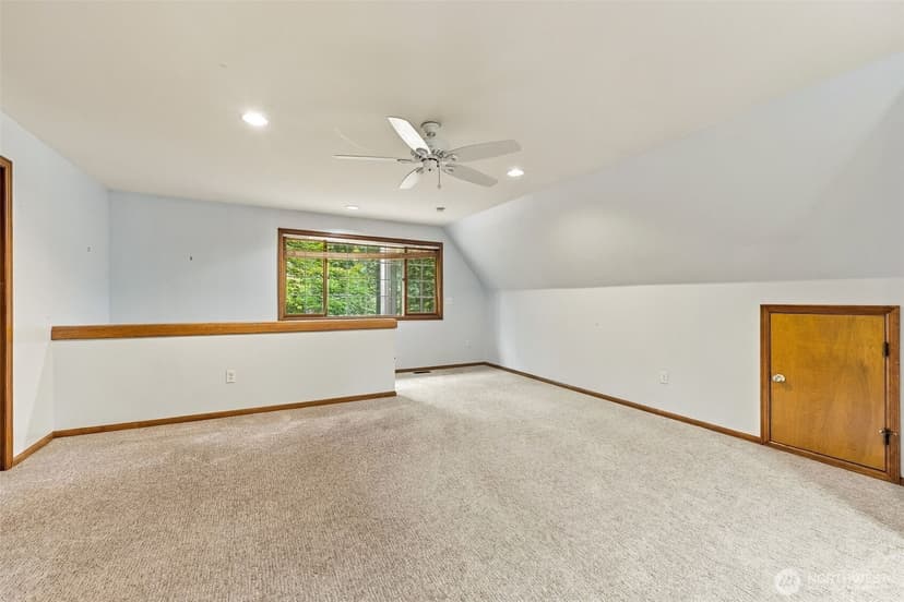 Property photo for 21715 NE 105th Place, Redmond photo 29