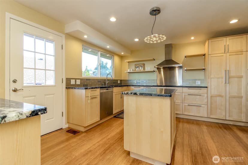 Property photo for 29816 2nd Avenue SW, Federal Way photo 10