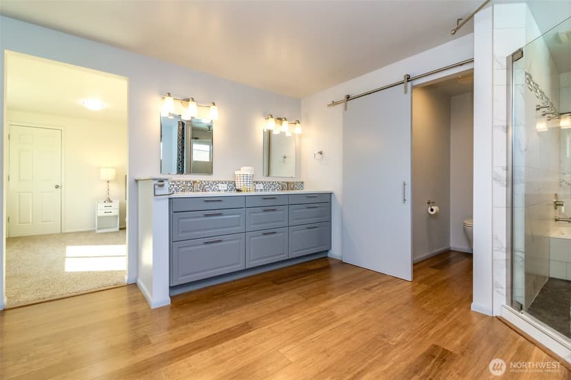 Property photo for 29816 2nd Avenue SW, Federal Way photo 18