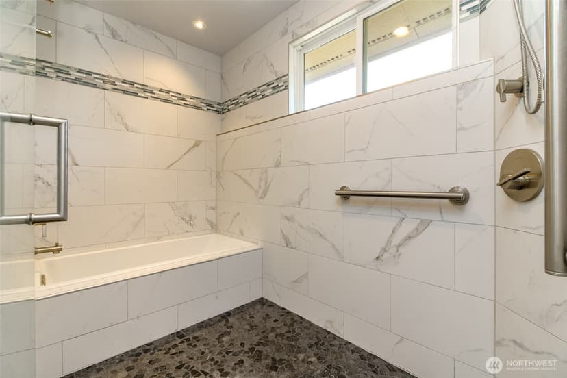 Property photo for 29816 2nd Avenue SW, Federal Way photo 21