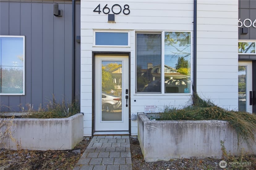Property photo for 4608 Woodland Park Avenue N, Seattle