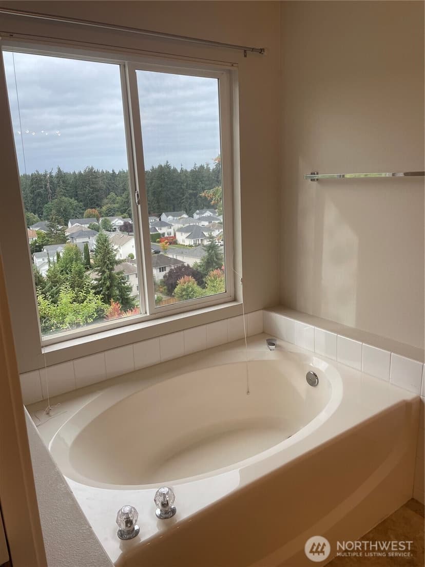 Property photo for 6326 61st Street W, University Place photo 5