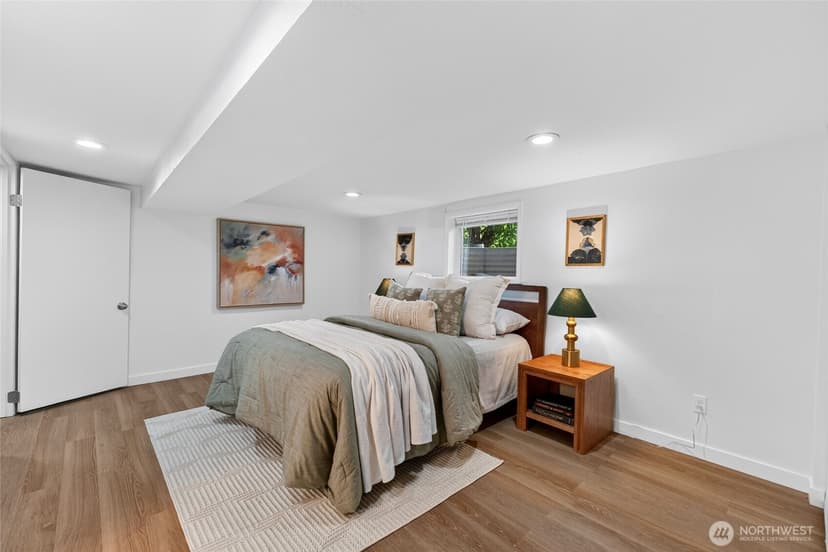 Property photo for 2907 SW Cloverdale Street, Seattle photo 7
