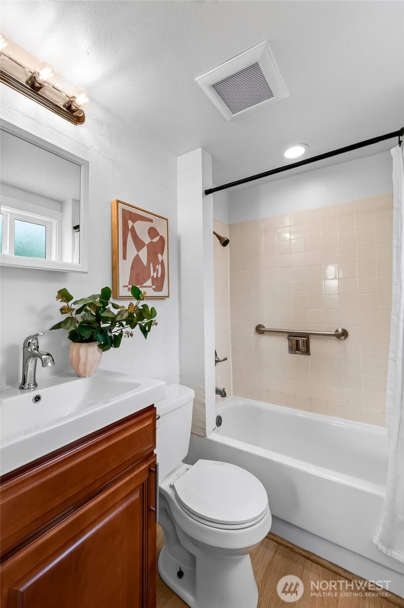 Property photo for 2907 SW Cloverdale Street, Seattle photo 5