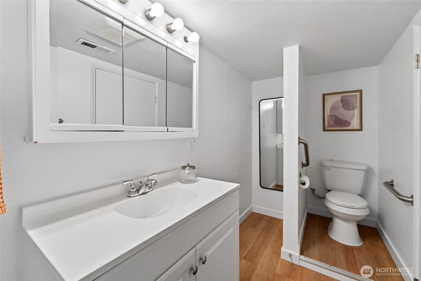 Property photo for 2907 SW Cloverdale Street, Seattle photo 9