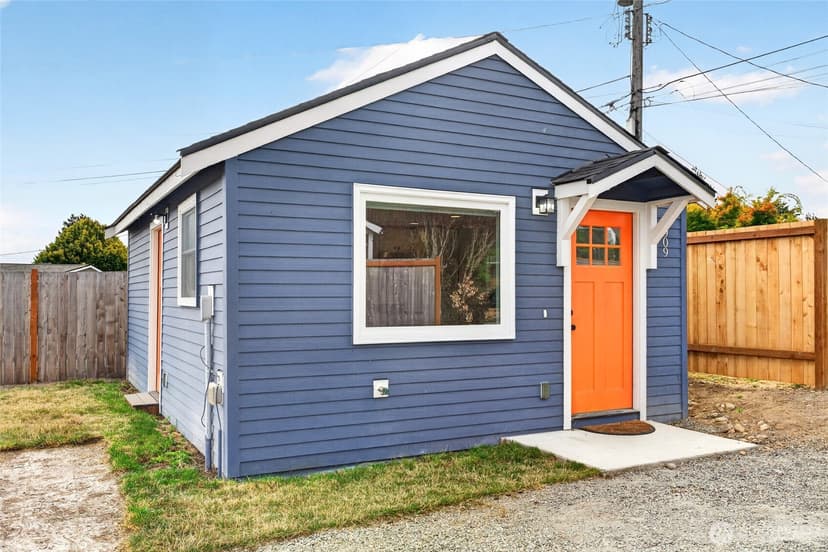 Property photo for 2909 SW Cloverdale Street, Seattle photo 10