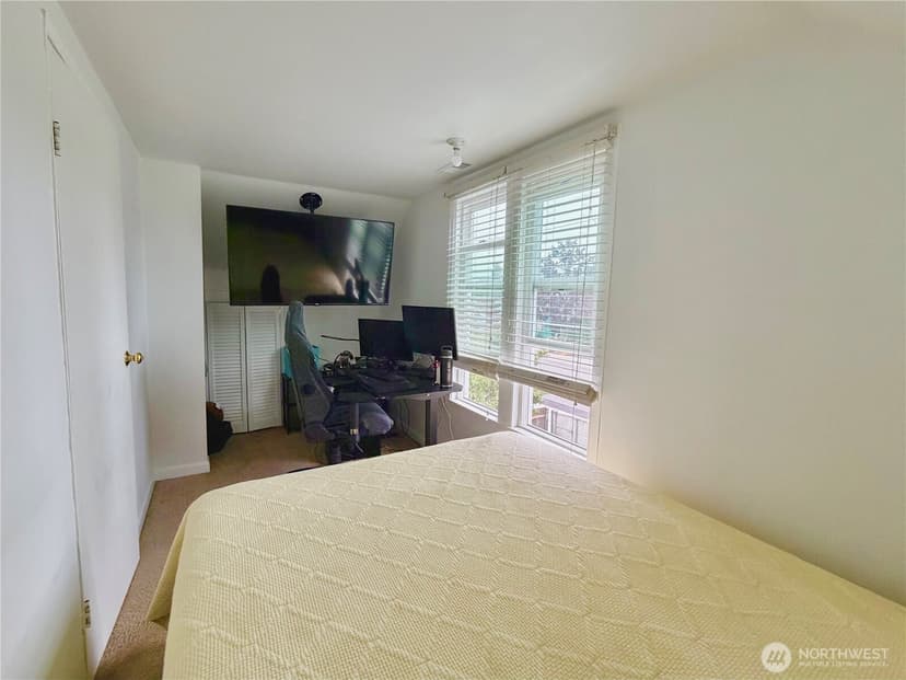 Property photo for 927 7th Avenue SW, Puyallup photo 15