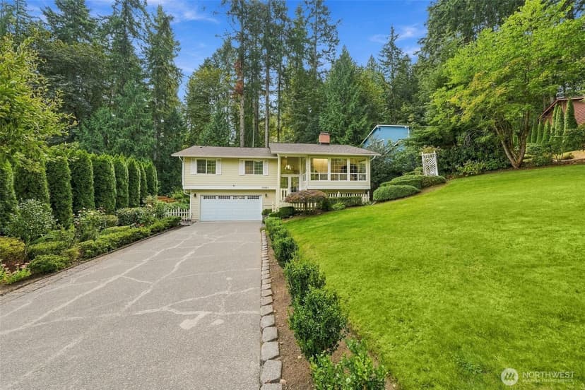 Property photo for 17101 NE 28th Place, Bellevue photo 31