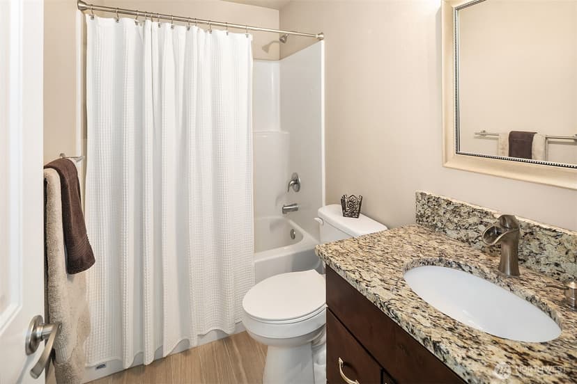 Property photo for 230 Cascade View Drive, Ronald photo 15