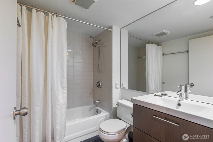 Property photo for 1415 2nd Avenue #2108, Seattle photo 15