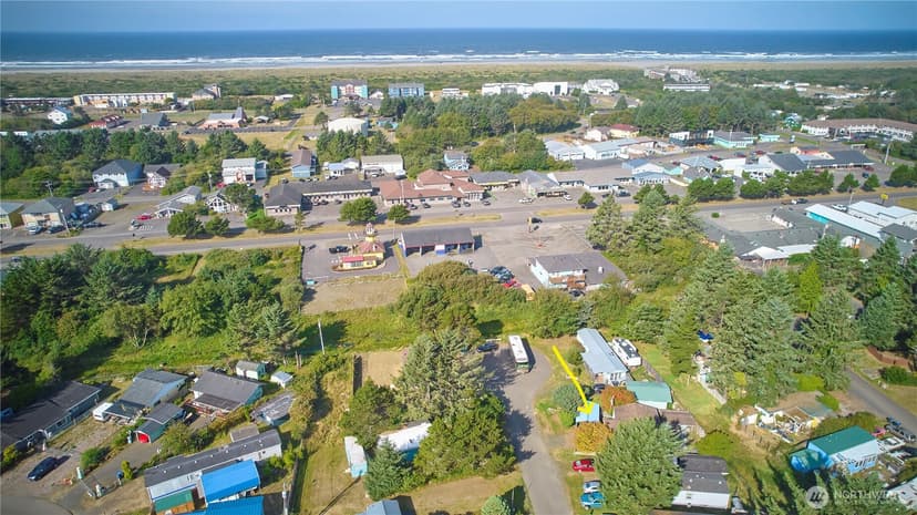 Property photo for 848 San Antonio Court NE, Ocean Shores photo 6