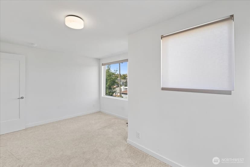 Property photo for 3821 S Cloverdale St, Seattle photo 15