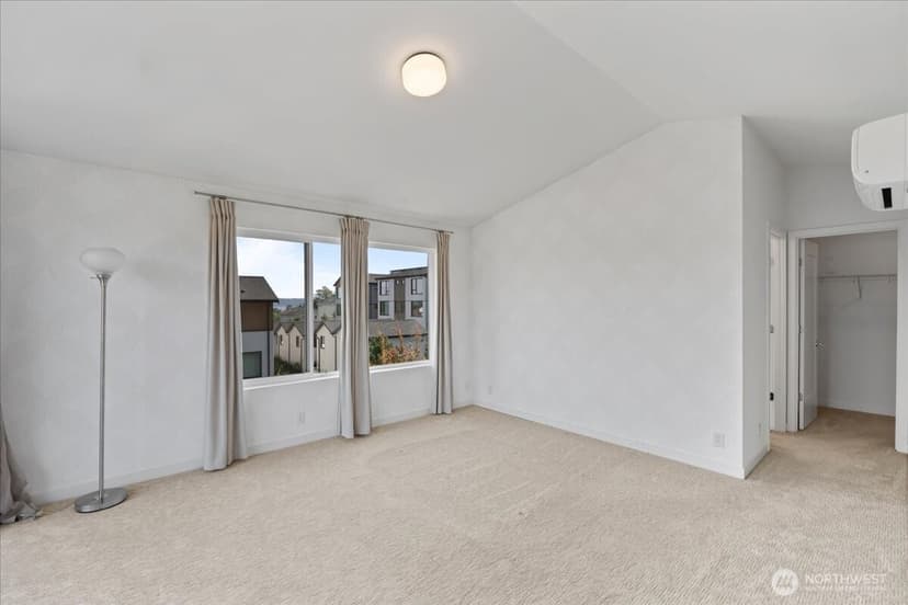Property photo for 3821 S Cloverdale St, Seattle photo 20