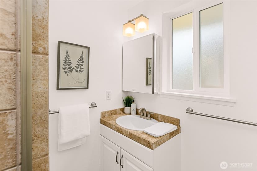 Property photo for 22120 Sea Vista NE, Poulsbo photo 19