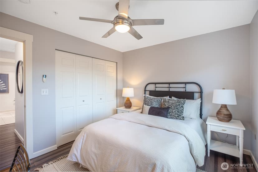 Property photo for 107 Ave. 20th #401, Seattle photo 8