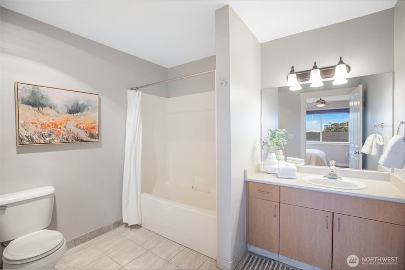 Property photo for 107 Ave. 20th #401, Seattle photo 6