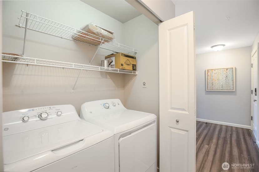 Property photo for 107 Ave. 20th #401, Seattle photo 12