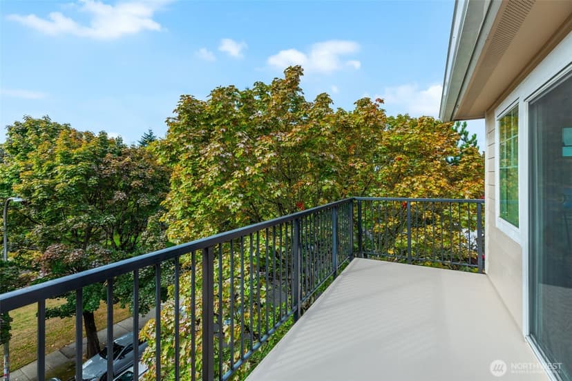 Property photo for 107 Ave. 20th #401, Seattle photo 28