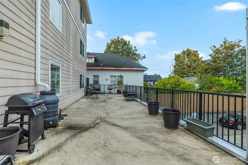 Property photo for 107 Ave. 20th #401, Seattle photo 35