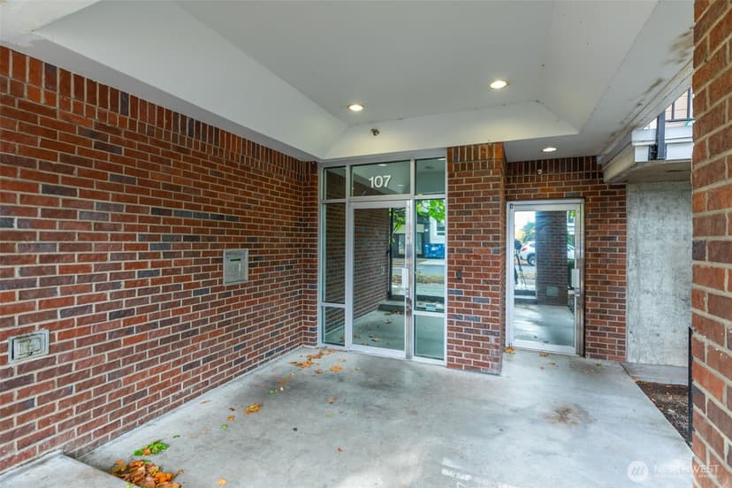 Property photo for 107 Ave. 20th #401, Seattle photo 36