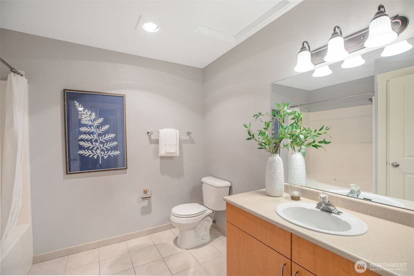 Property photo for 107 Ave. 20th #401, Seattle photo 10