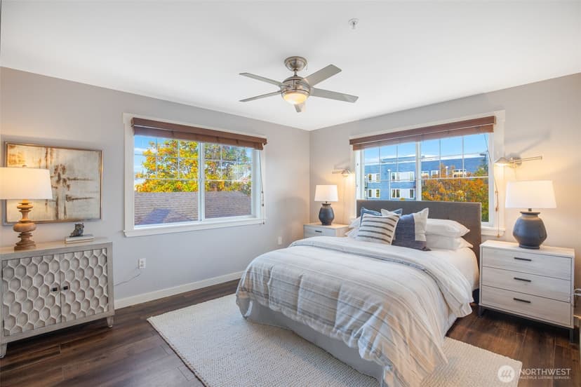 Property photo for 107 Ave. 20th #401, Seattle photo 3
