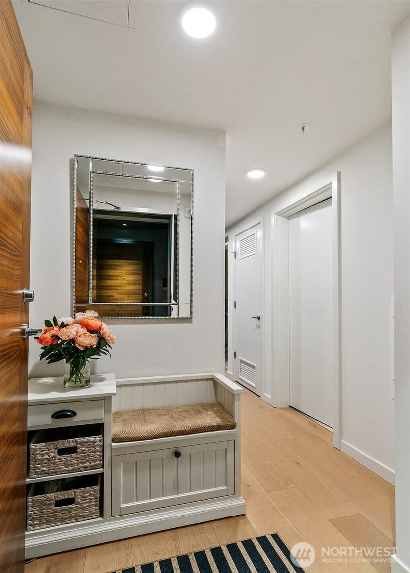 Property photo for 800 Columbia Street #1801, Seattle photo 14