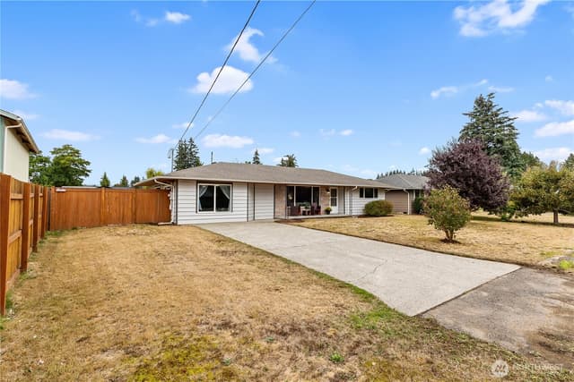 Property photo for 5221 86th Place NE, Marysville photo 2