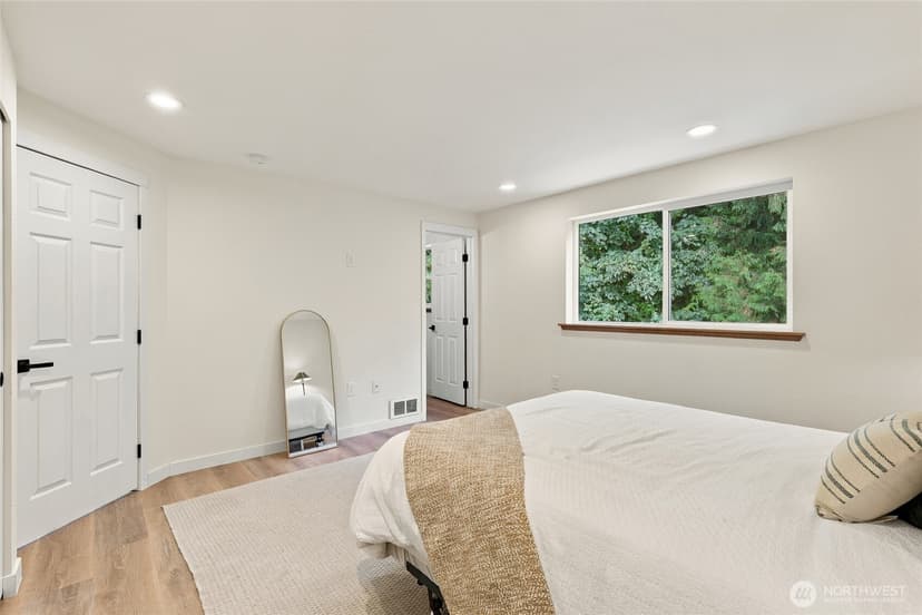Property photo for 14901 8th Place W, Lynnwood photo 17