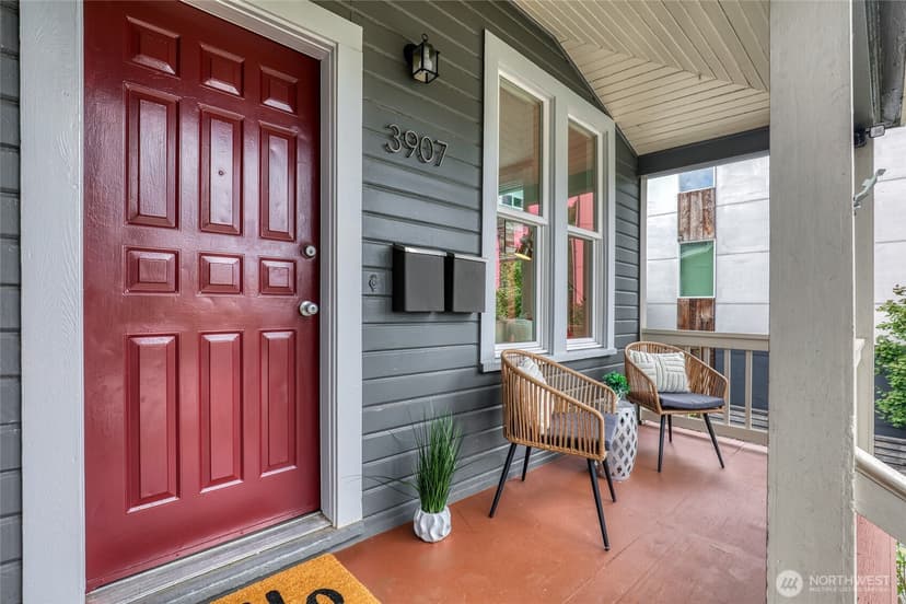 Property photo for 3907 S Edmunds Street, Seattle photo 2