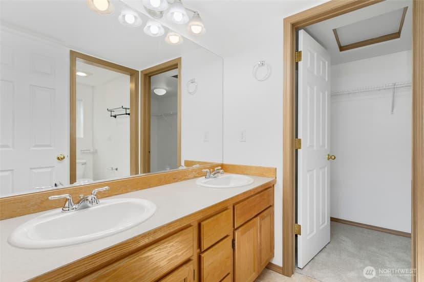 Property photo for 15306 14th Avenue W, Lynnwood photo 8
