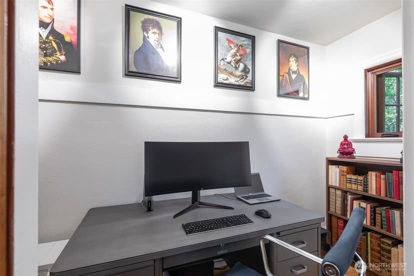 Property photo for 408 Bellevue Avenue E #201, Seattle photo 10