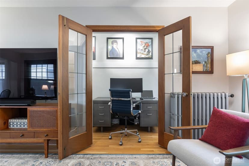 Property photo for 408 Bellevue Avenue E #201, Seattle photo 9