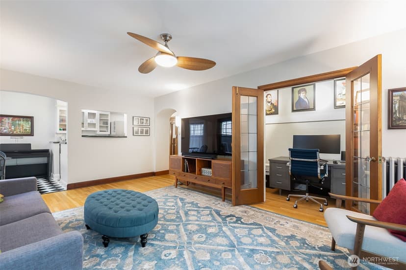Property photo for 408 Bellevue Avenue E #201, Seattle photo 7