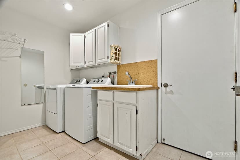 Property photo for 1603 Ilwaco Avenue NE, Renton photo 16